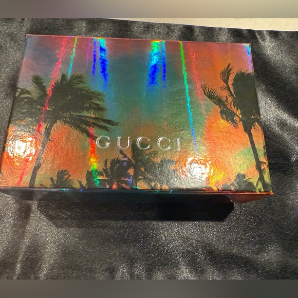 Gucci Flora Print Ophidia Print Wallet-Red Leather interior. Full Inclusion - Picture 3 of 16
